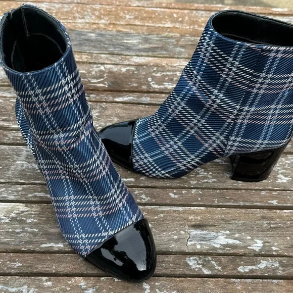 1901 Plaid Heeled Bootie w/ Black Patent Leather: Blue/Pink/Silver, size 6.5 - Picture 4 of 10